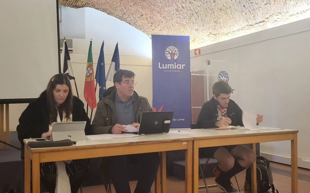 Reuniu o Conselho de Juventude do Lumiar